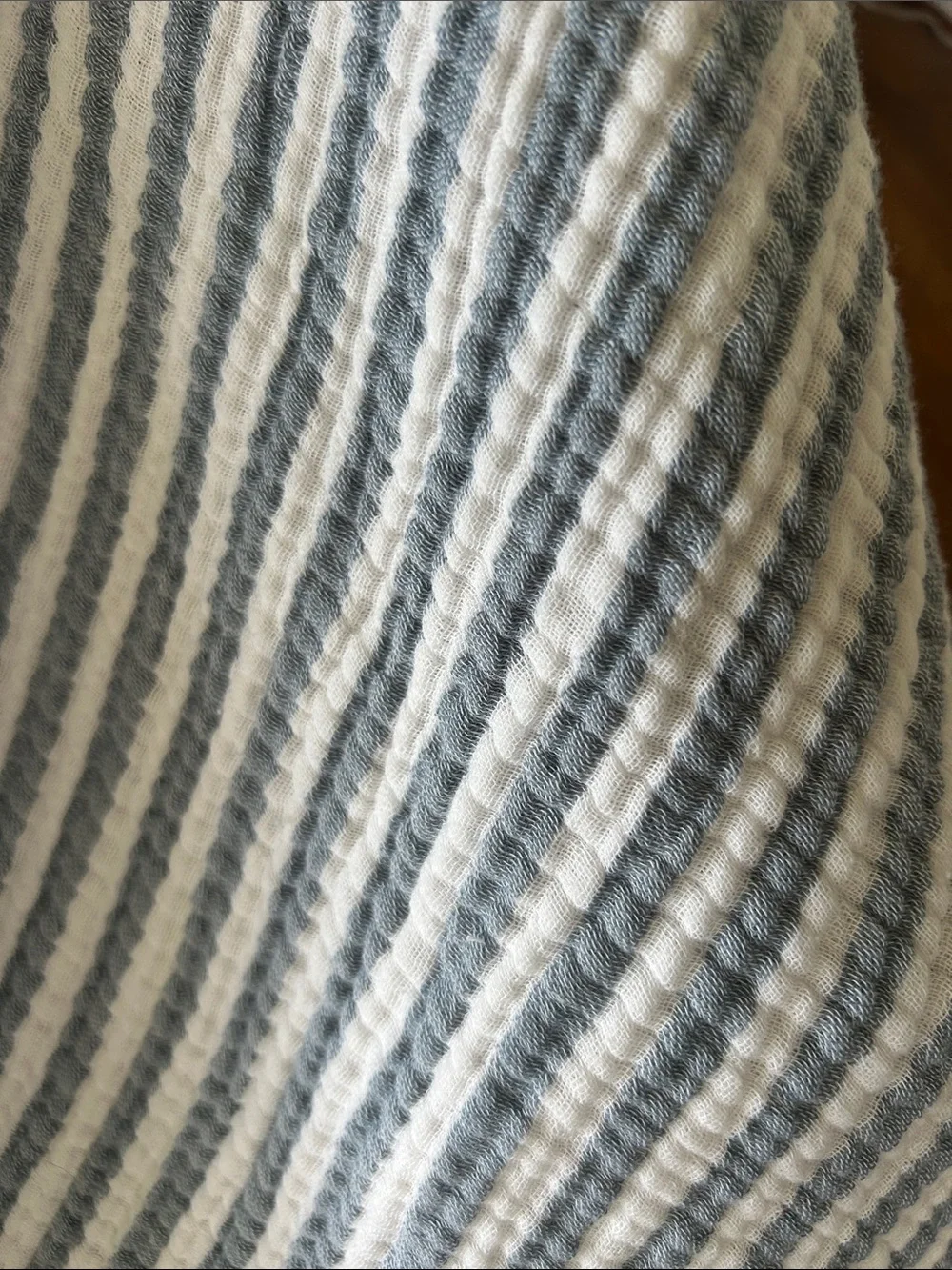N/A woven 100%
